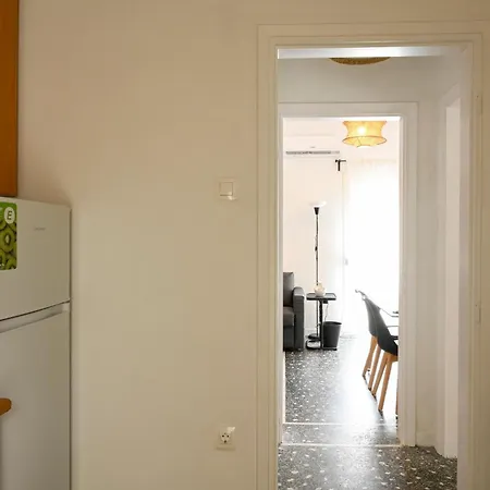 Downtown Comfort 1 *
