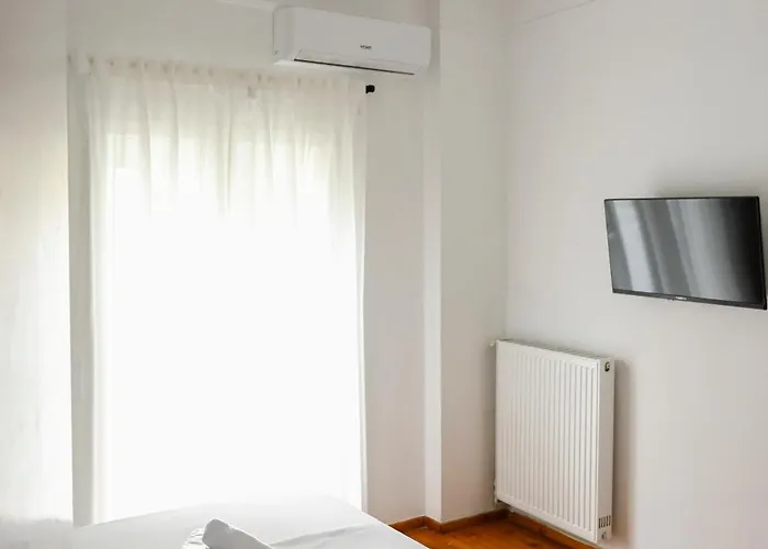 Downtown Comfort 1 *