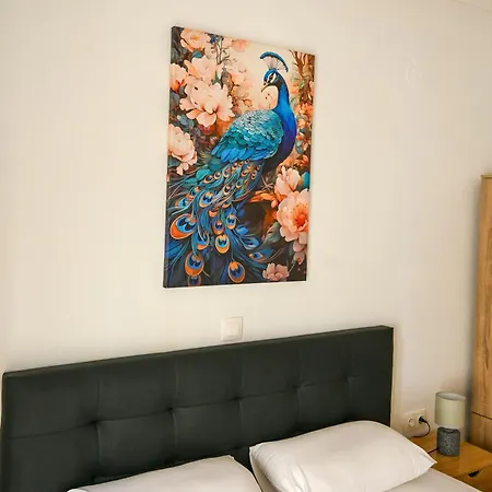 Downtown Comfort 1
