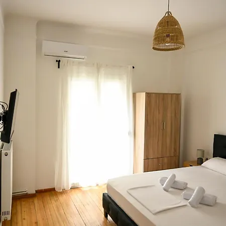 Downtown Comfort 1 *